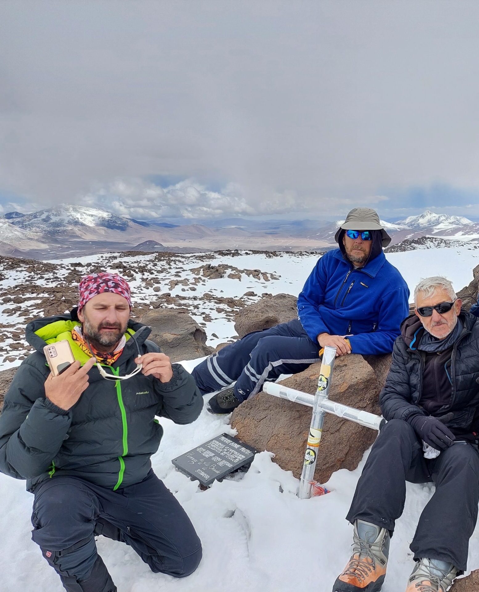 mountain expedition summit